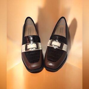 Alex Marie Elegant Brown and Cream Women's Loafers NEW size 6.5